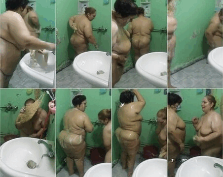 مثير قايق سهره ل 3 سحاقيات عراقيات مربربات فى الخمسينات صاحبتهم التالته تصورهم وهما بيستحمو مع بعض