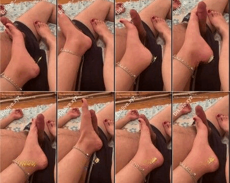 شرموطه مصريه فاجره حرمان وهيجان سنين كسها غرقان لبن وتفشخه وتقوله