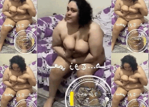 صاحب زوجها بيقولها امسكى بزازك وبينى الحلمة عشان اصورك صح ويشتغل